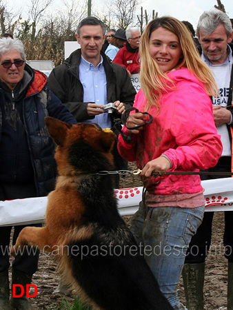 martina anastasi con maricò goldenen strand